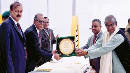 Support govt�s uplift efforts: President