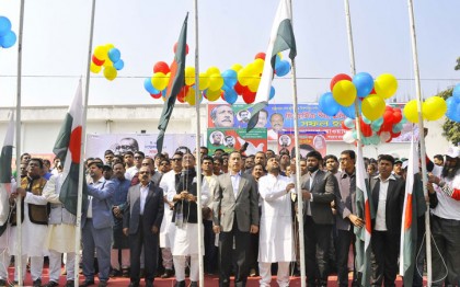 Quader keeps faith 
in president