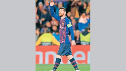 Rampant Messi destroys Lyon 