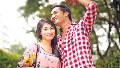 Mehzabein, Sajal in ‘Red Love’ tonight 