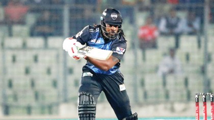 Riders rely on Gayle storm