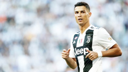 Ronaldo helps Juventus stretch perfect start