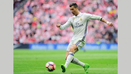 Casemiro sends Real five points clear