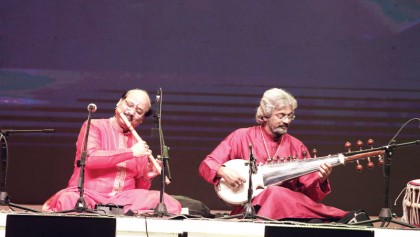Ronu Majumdar and Debojyoti Bose leave audience spellbound 