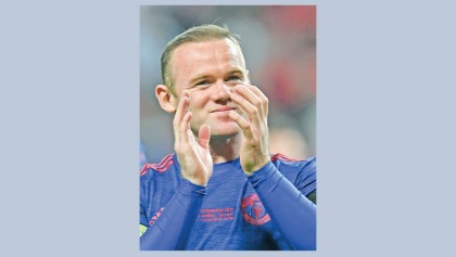 Rooney close to decision on future