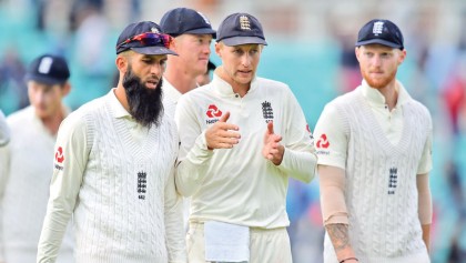 Root joy as England mark Oval milestone in style