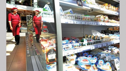 Russia food embargo fires up 
counterfeit dairy industry