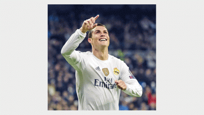 CR7 rewrites Champions League history

