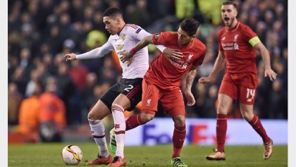 Liverpool  punish sorry Man United