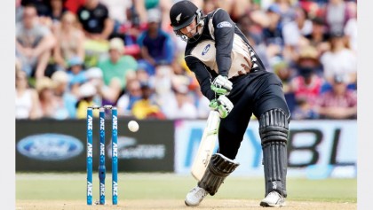 New Zealand cling on for 3-run win