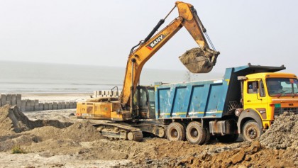 Sand being lifted illegally from Kuakata beach