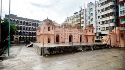 Hidden gems of Sat Masjid Road
