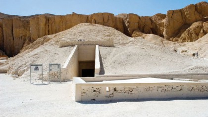 Secret chamber in 
King Tuts tomb