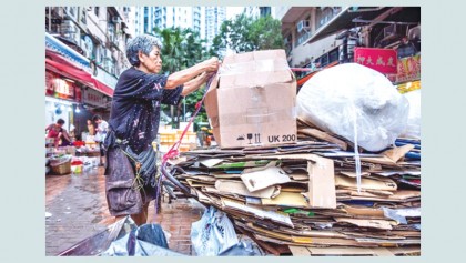 Hong Kong’s elderly cardboard collectors