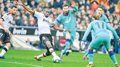 Setien endures 1st defeat as coach