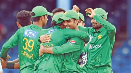 Shadab shines again for Pakistan 