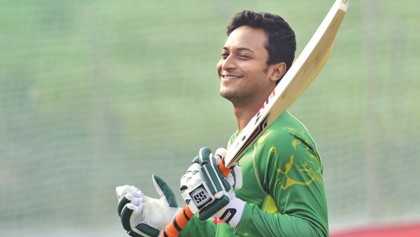 Shakib regains Test
all-rounder throne