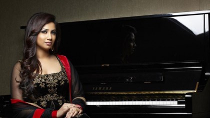 Shreya Ghoshal enthrals Bangladeshi fans