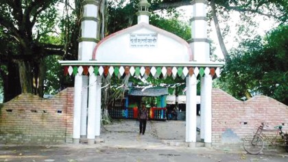 Shrine of Gazi, Kalu and Champabati