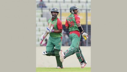 Bangladesh field four pacers
in a match for first time