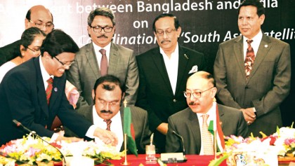 Dhaka formally joins 
South Asia Satellite