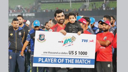 Tamim steals the final show