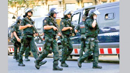 Asia shares extend global sell-off after Spain attack