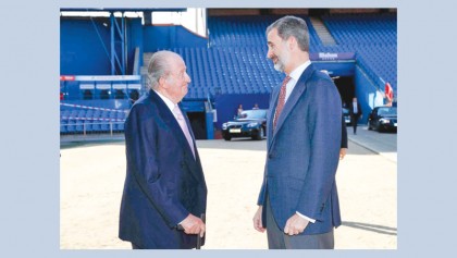 Spanish king distances himself from scandal-hit father
