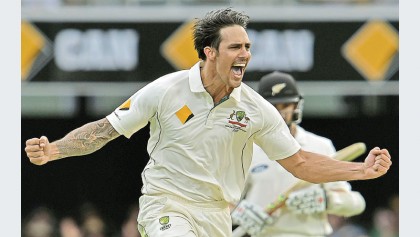 Johnson, Starc rip thru NZ batsmen
