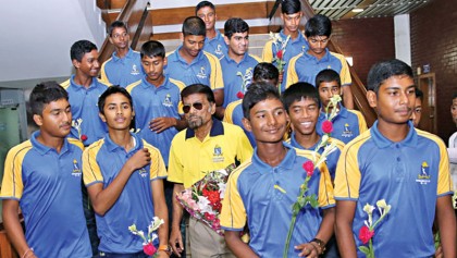 CAB Under-17 team arrive in Dhaka
