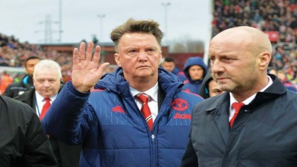 Stoke leave Van Gaal on Man United brink
