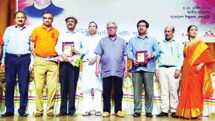 Liaquat Ali Lucky, Golam Sarwar receive Syed Badruddin Hossain Memorial Award