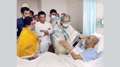 PM besides ailing poet Syed Shamsul Haque