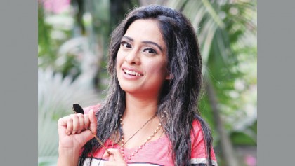 Ambrin models for new TV commercial 