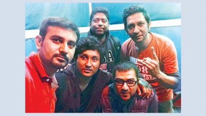 Tanzir Tuhin floats new band ‘Avash’ 