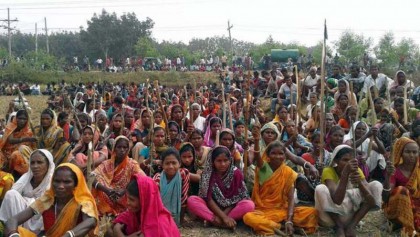 Tea garden workers continue protest 