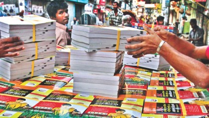 Many Khulna students yet to receive new textbooks
