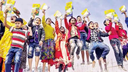 Textbook festival held amid enthusiasm