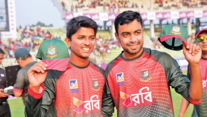 Tigers hand caps to Jayed, Mahedi