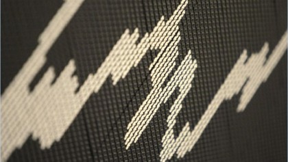 Trade hopes lift Asia markets but investors eye deadline