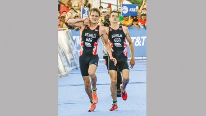 Brother props up Jonny Brownlee in dramatic finish 