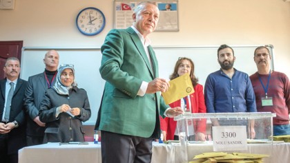 Turks vote in test for Erdogan as recession hits home