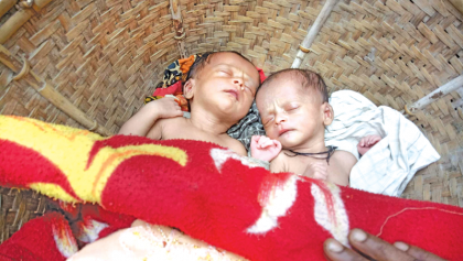 Twins born to fleeing Rohingya couple in jungle