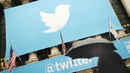 Twitter shares plunge in black week for social media