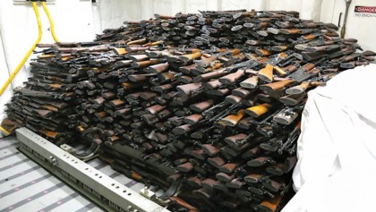 US Navy seizes Iranian weapons bound for Yemen rebels