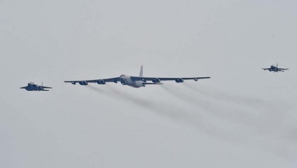 US bomber flies over S Korea 