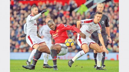 Lingard rescues United to a dramatic draw