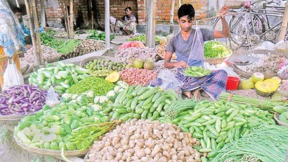 Vegetable price high despite normal supply in Bogra