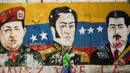 Venezuela arrests 2 opposition leaders