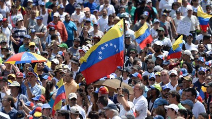 Calls mount for snap election in Venezuela